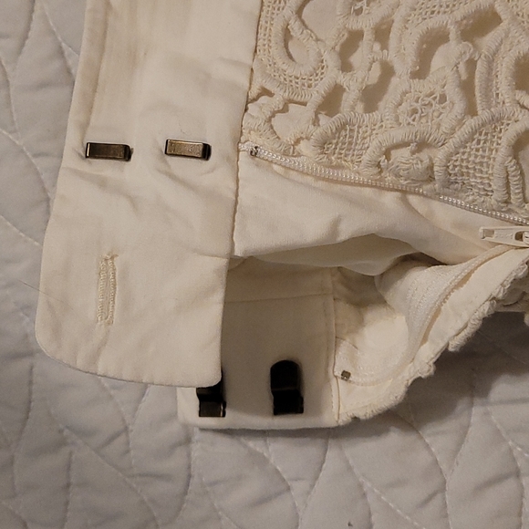 Loft overlay patterned shorts - Picture 4 of 5